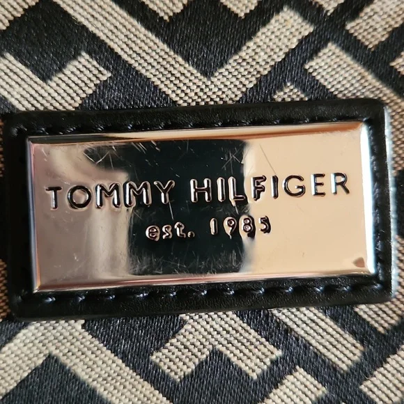 Tommy Hilfiger slim wallet - Picture 8 of 9